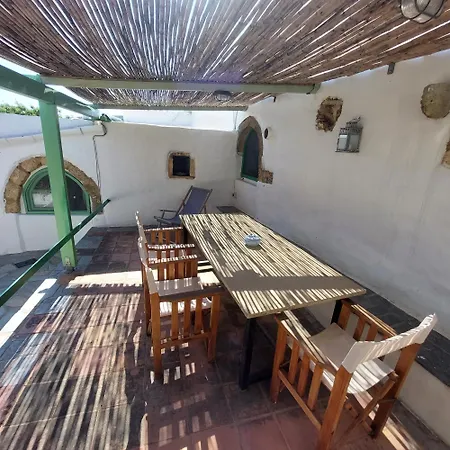 Sochoro, Mitata, * Kýthira